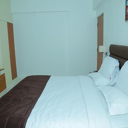 Utsavam Hotel Apartments Guruvāyūr Extérieur photo