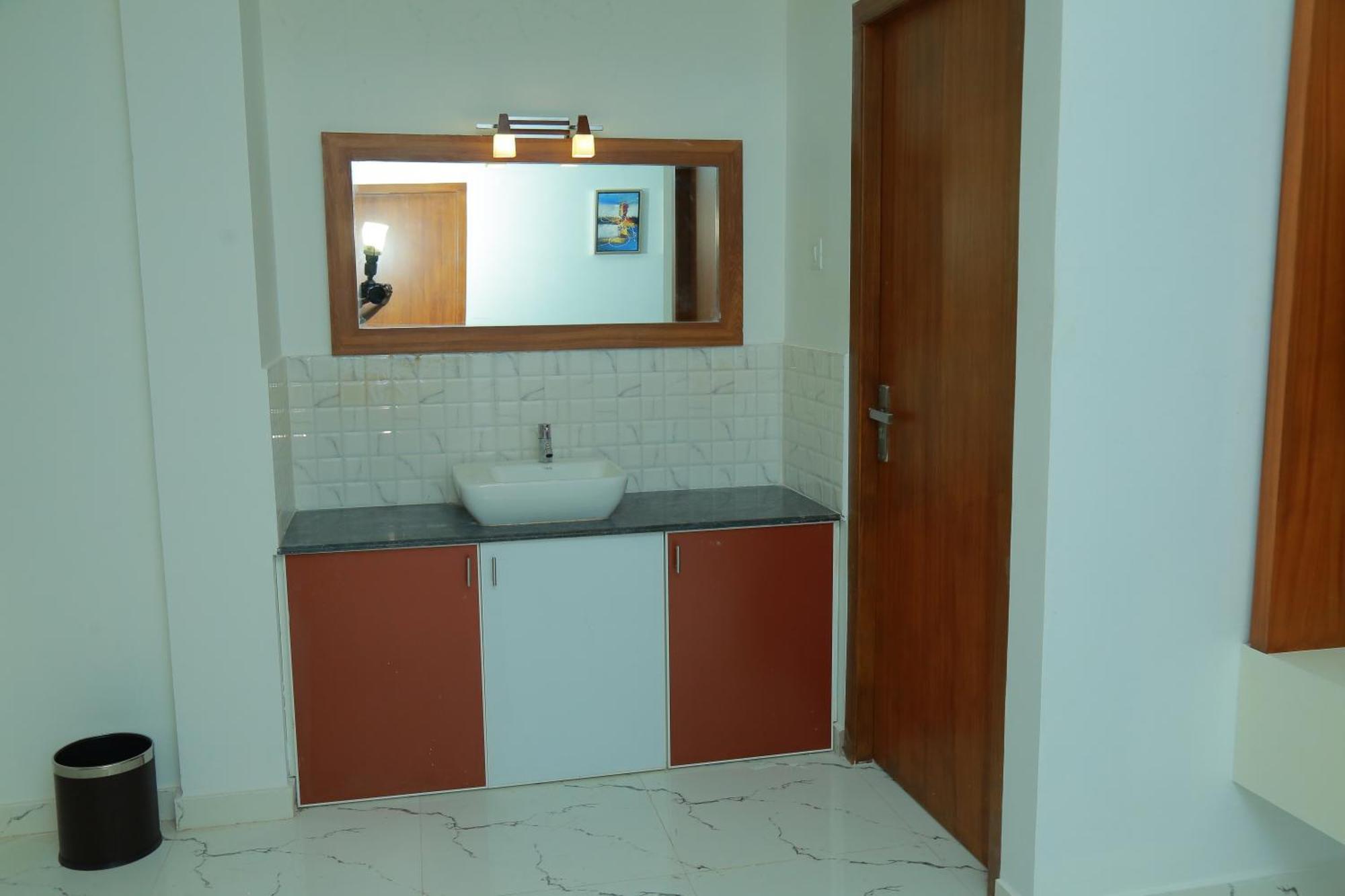 Utsavam Hotel Apartments Guruvāyūr Extérieur photo