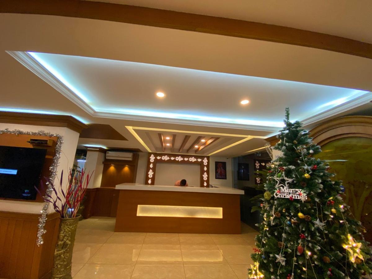 Utsavam Hotel Apartments Guruvāyūr Extérieur photo