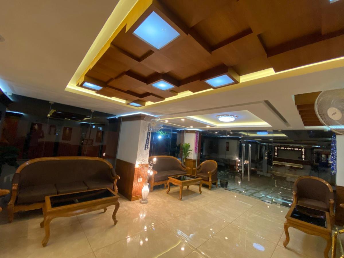 Utsavam Hotel Apartments Guruvāyūr Extérieur photo