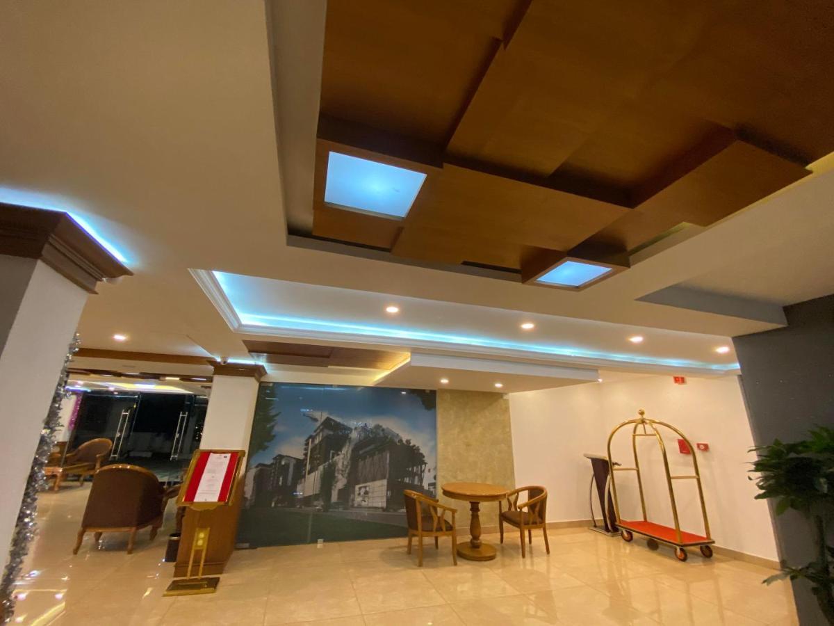 Utsavam Hotel Apartments Guruvāyūr Extérieur photo