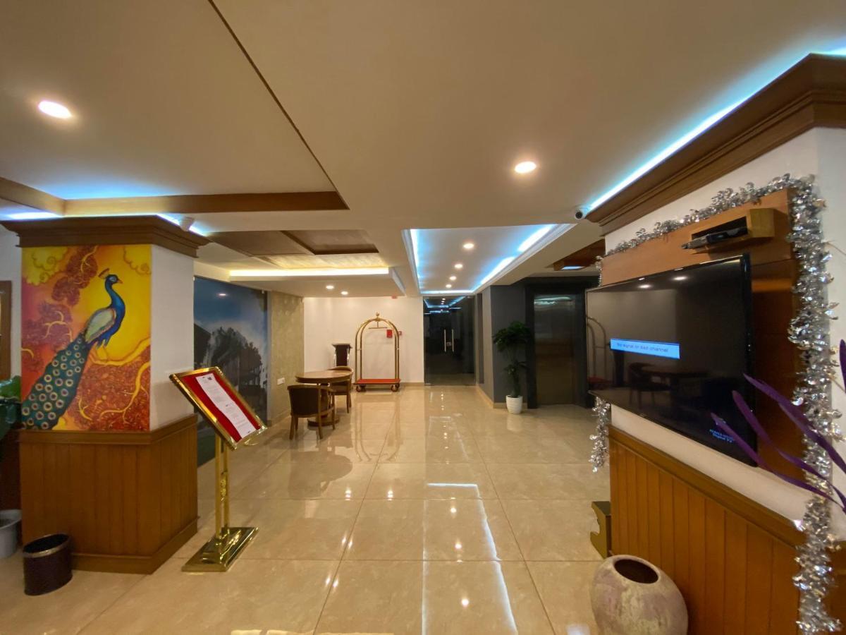 Utsavam Hotel Apartments Guruvāyūr Extérieur photo